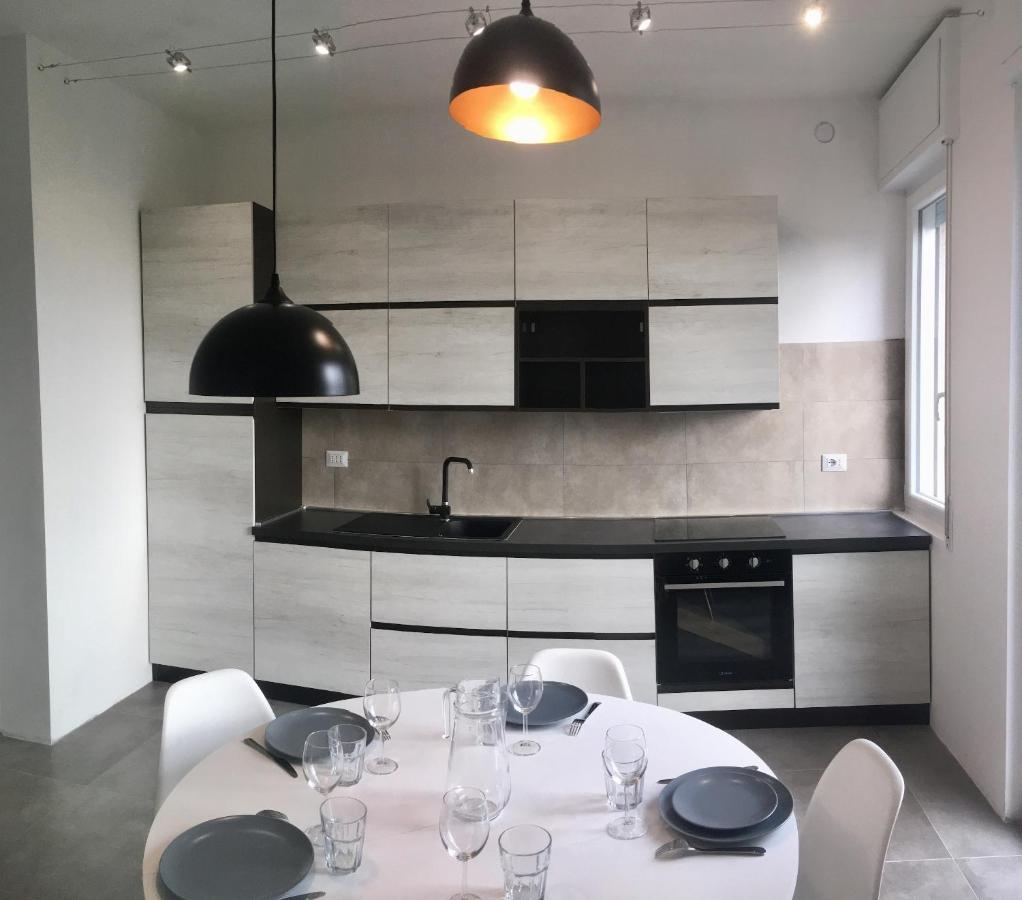 Caseospitali - Casa Lumiere, Bilocale Panoramico E Luminoso - Piano 3 No Ascensore Cernusco Sul Naviglio Ngoại thất bức ảnh